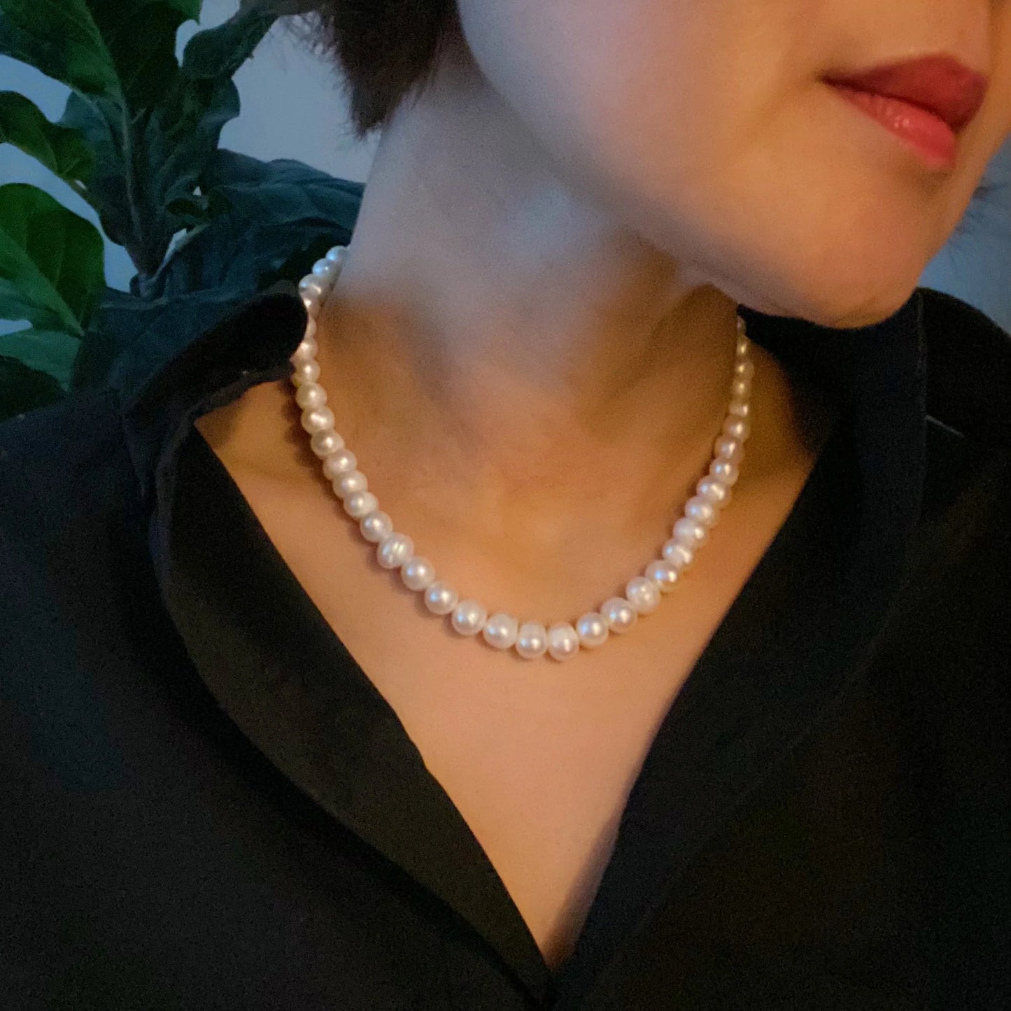 Chic and Versatile Clover Clasp Genuine Pearl Necklace with Freshwater Pearls