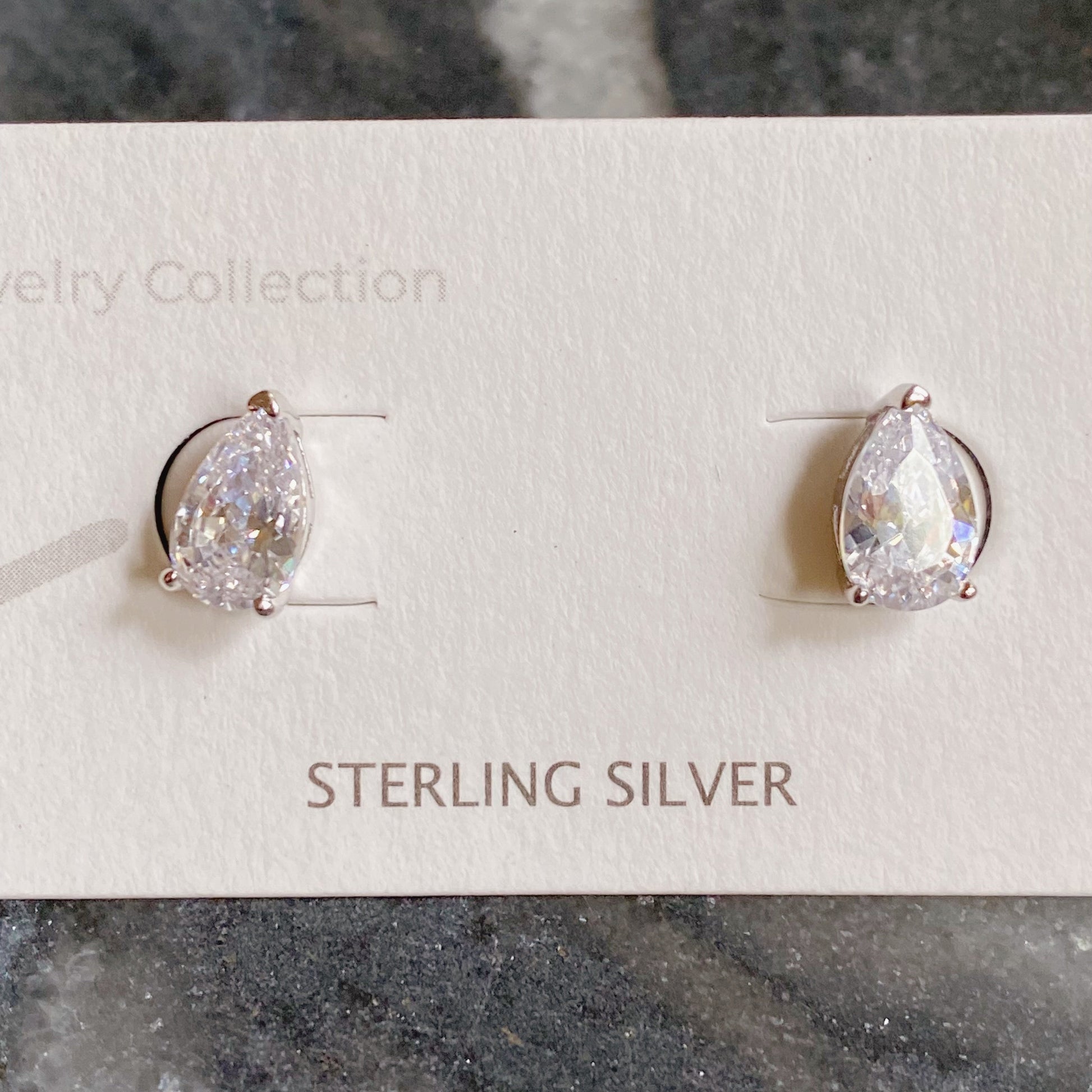 Dazzling Sterling Silver Teardrop Stud Earrings with Sparkling 5A Cubic Zirconia