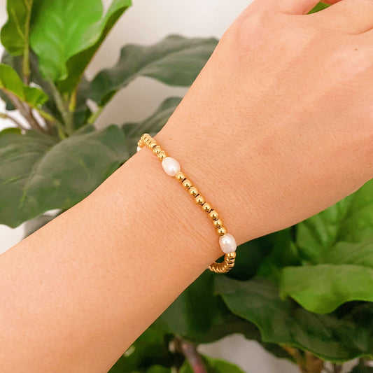 Elegant Golden Bauble Bracelets Adorned with Exquisite Freshwater Pearls