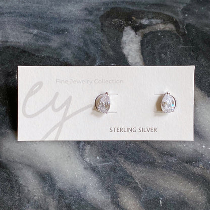 Dazzling Sterling Silver Teardrop Stud Earrings with Sparkling 5A Cubic Zirconia