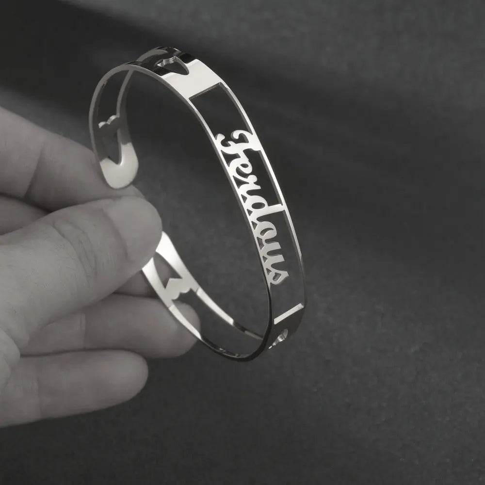 Custom Engraved Stainless Steel Name Bracelet & Bangles - Personalize Your Style!